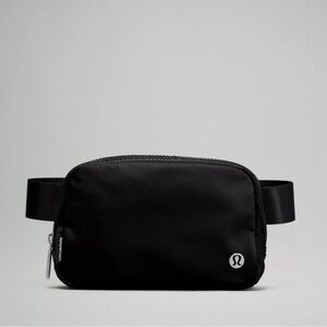 Lululemon Belt bag!!